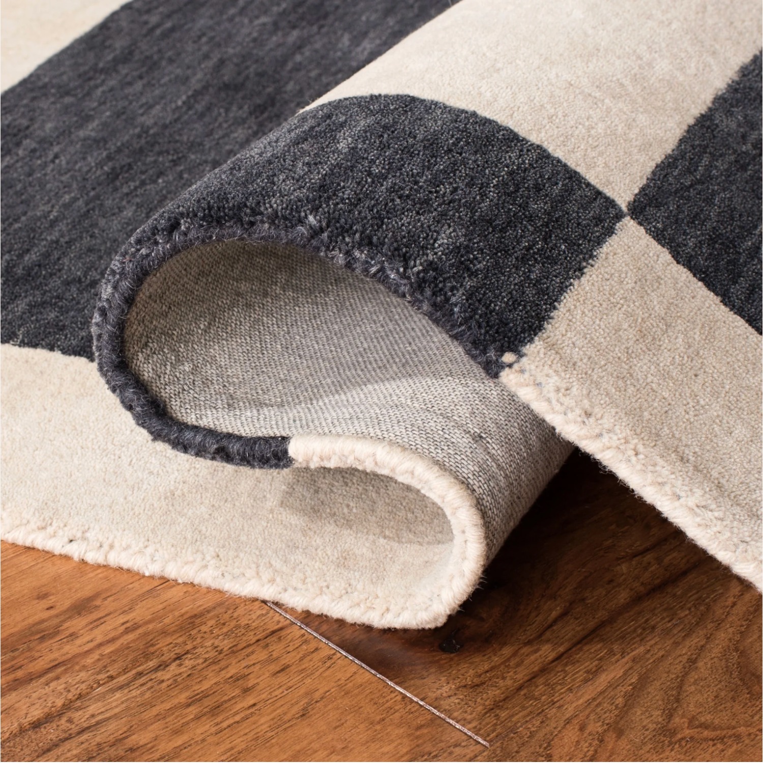 SAFAVIEH Himalaya Wool Area Rug Cream 2' x 3' - image-3