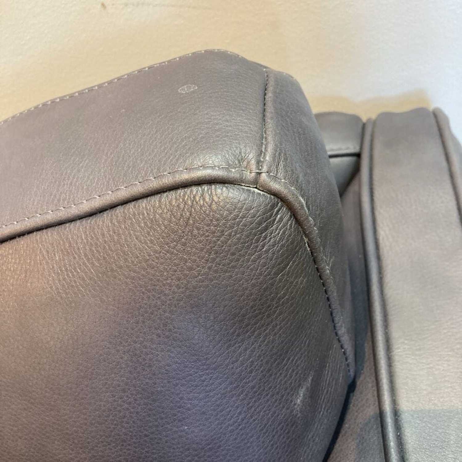 Copenhagen Italian Leather Empire Sofa - image-10