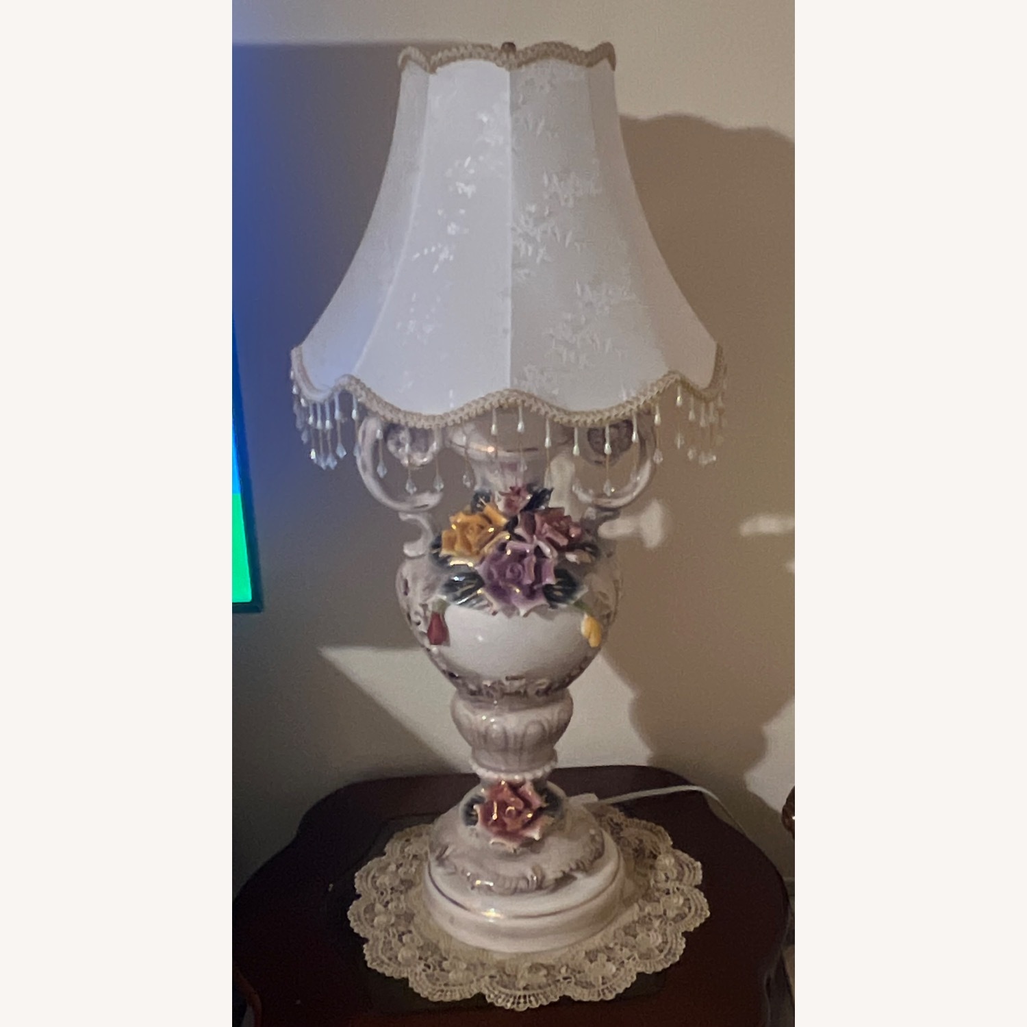 Italian Style Capodimonte Lamp - image-1