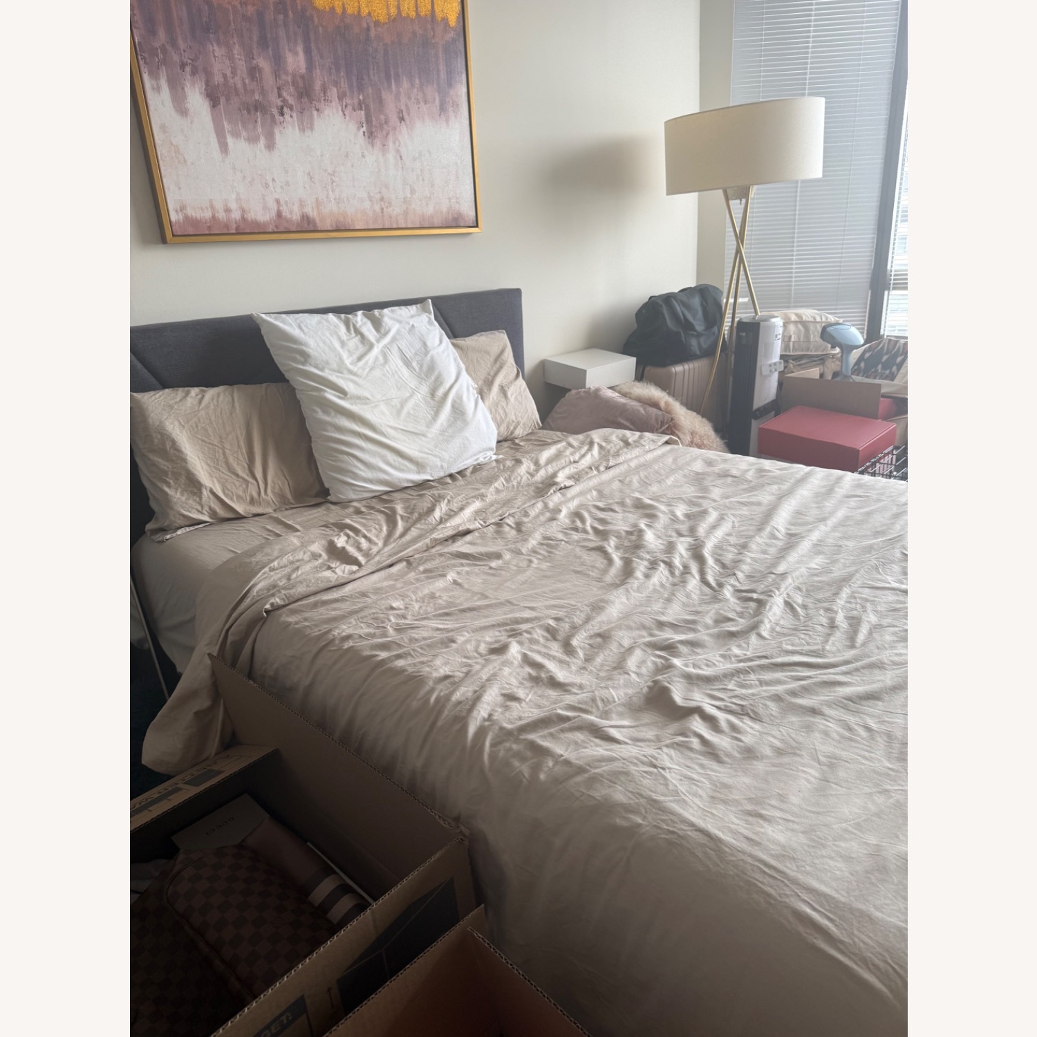 Amazon Light Gray Full Bed - image-1