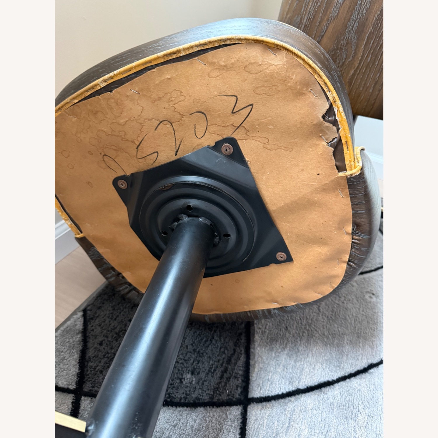 Vintage/Antique Dining Sets - image-18