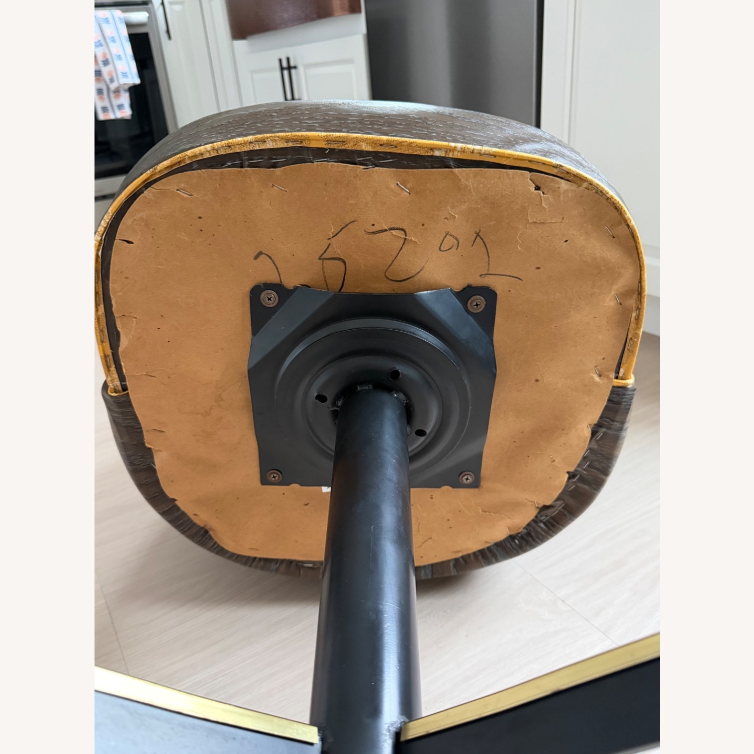 Vintage/Antique Dining Sets - image-17