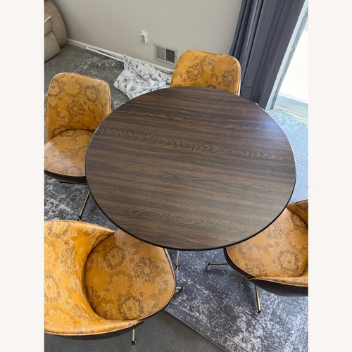 Used Vintage/Antique Dining Sets for sale on AptDeco