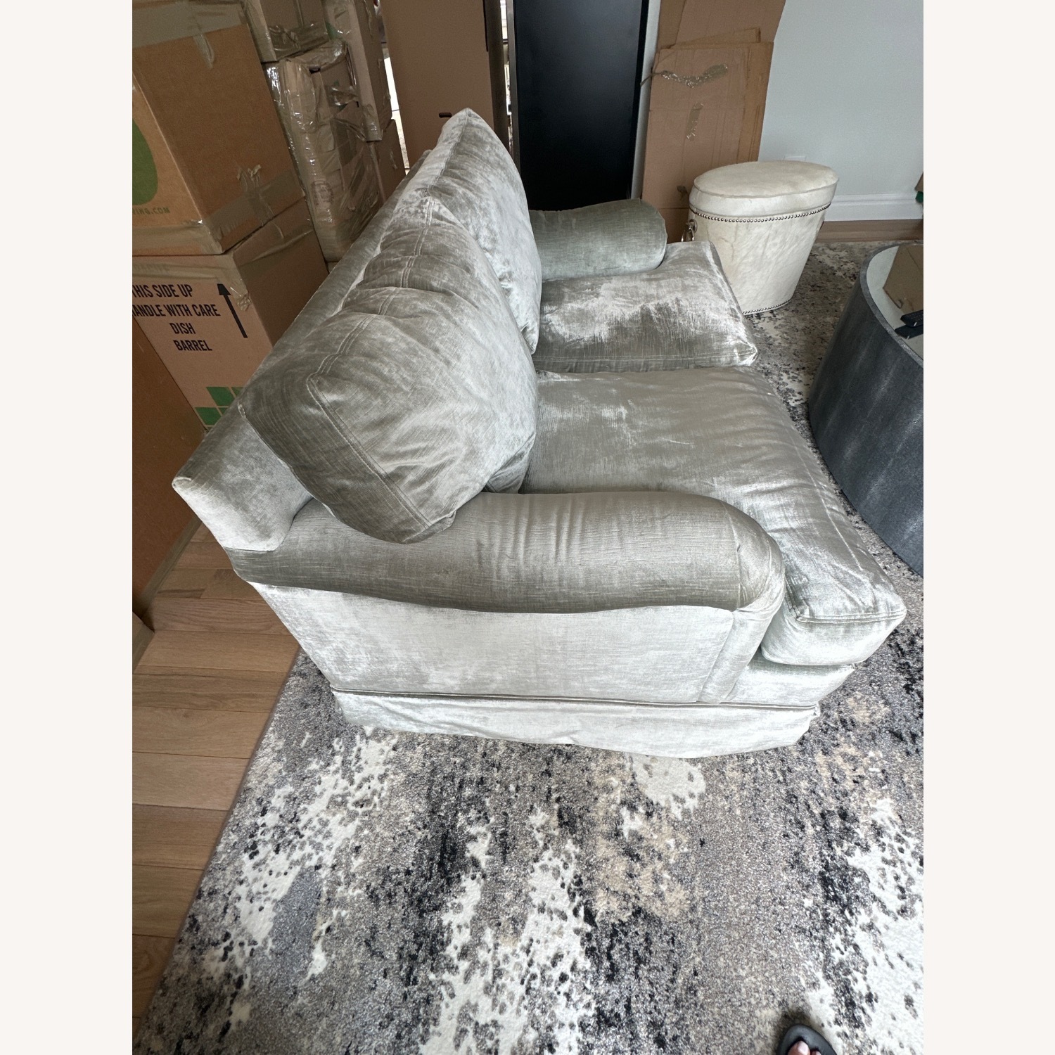 Beacon Hills  Silver Loveseat - image-5