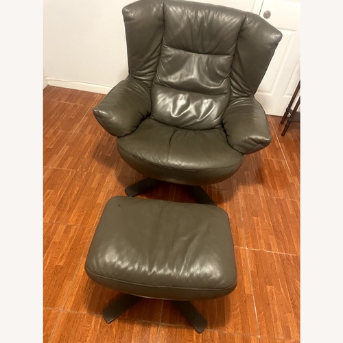 Used Natuzzi Chocolate Cream Recliner for sale on AptDeco