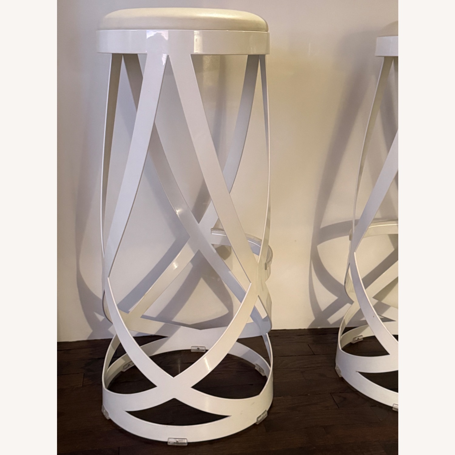 Capellini Ribbon Stool  - image-1