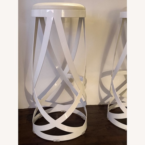 Used Capellini Ribbon Stool  for sale on AptDeco