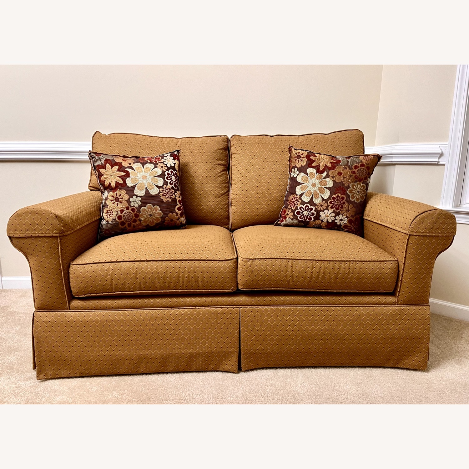 Bassett Loveseat  - image-2
