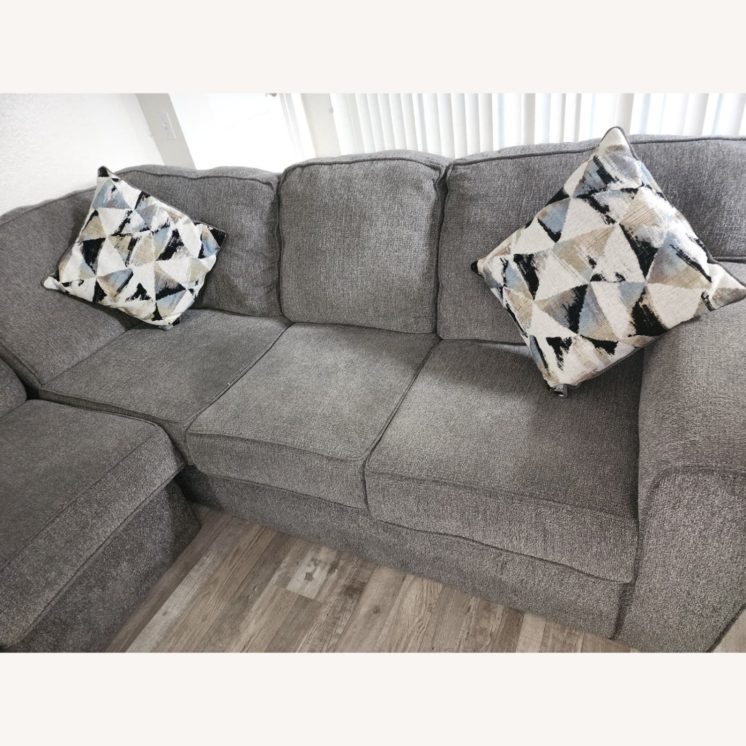 Ashley Furniture Light Gray Fabric 2-Piece Sectional - image-4