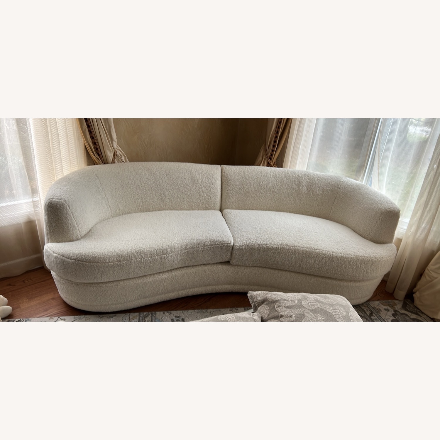 Jenselle White 3+ Seater Sofa - image-6