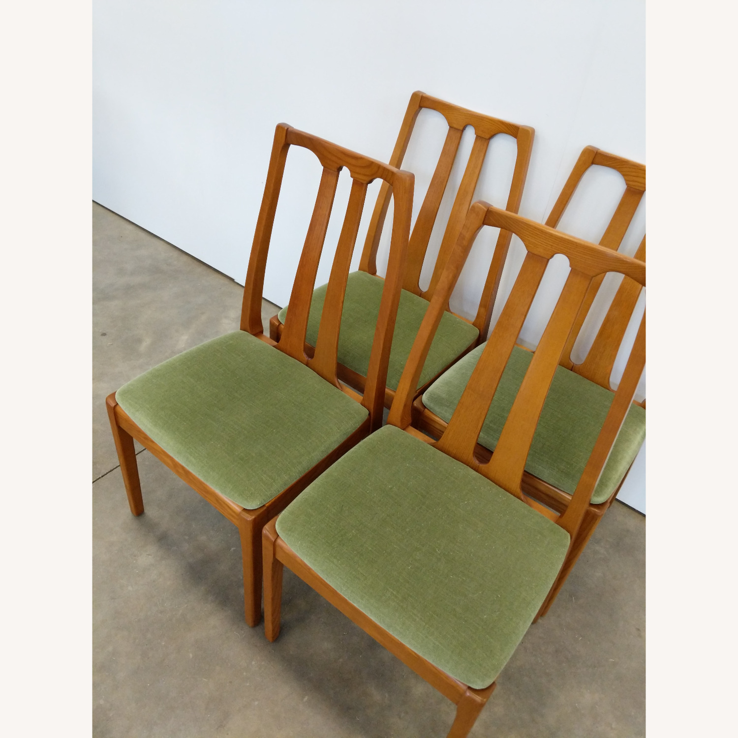 4 Vintage Mid Century Parker Knoll Dining Chairs - image-8