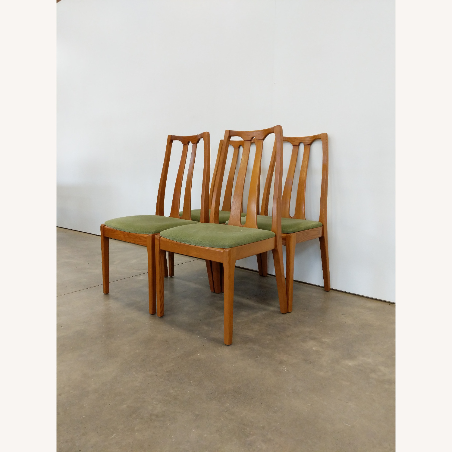 4 Vintage Mid Century Parker Knoll Dining Chairs - image-6