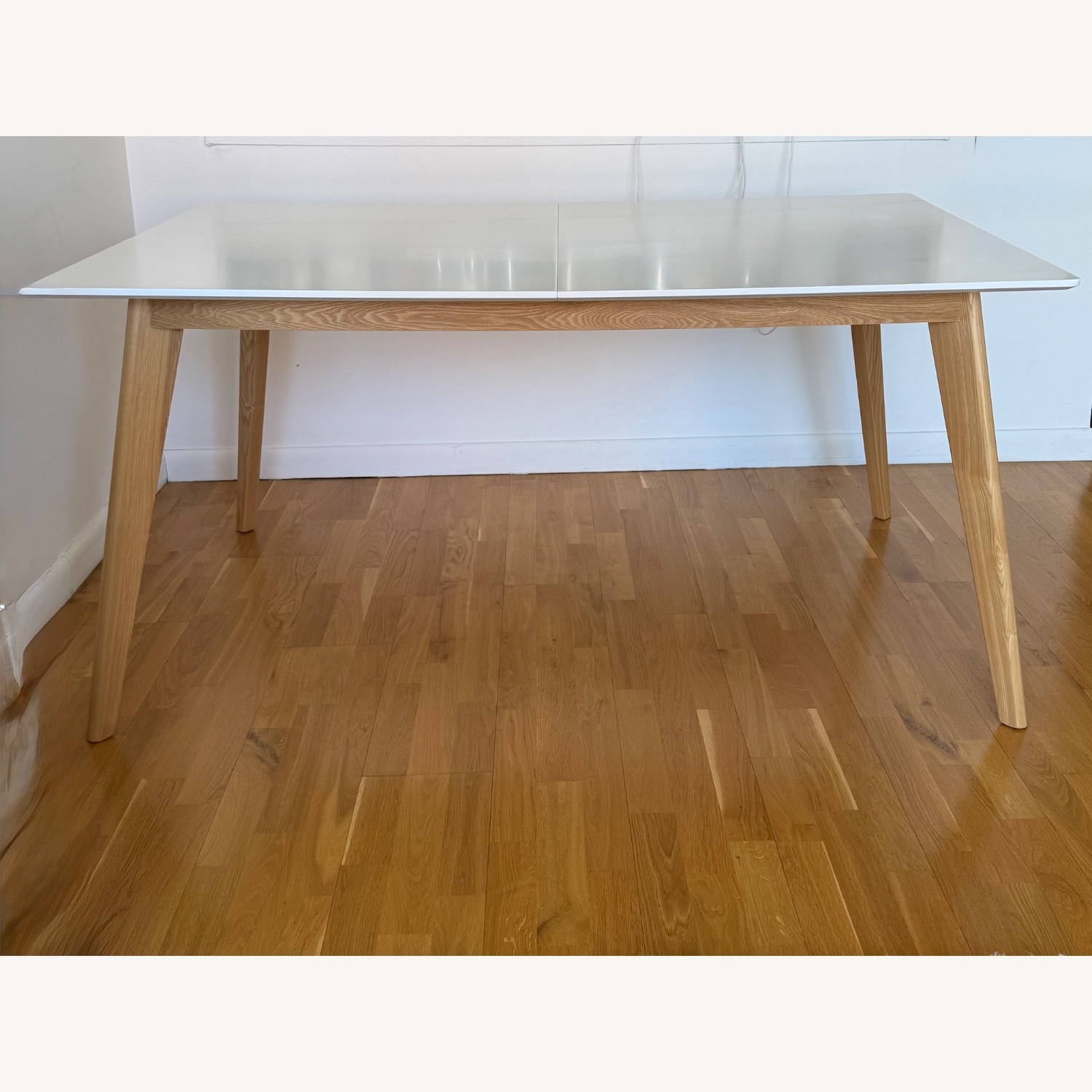 Rove Concepts Modern Extendable Dining Table 6-8 people - image-1