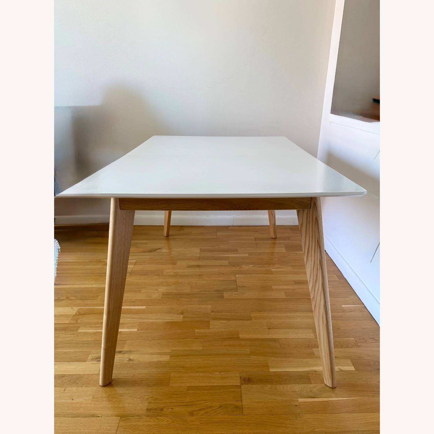 Rove Concepts Modern Extendable Dining Table 6-8 people - image-2