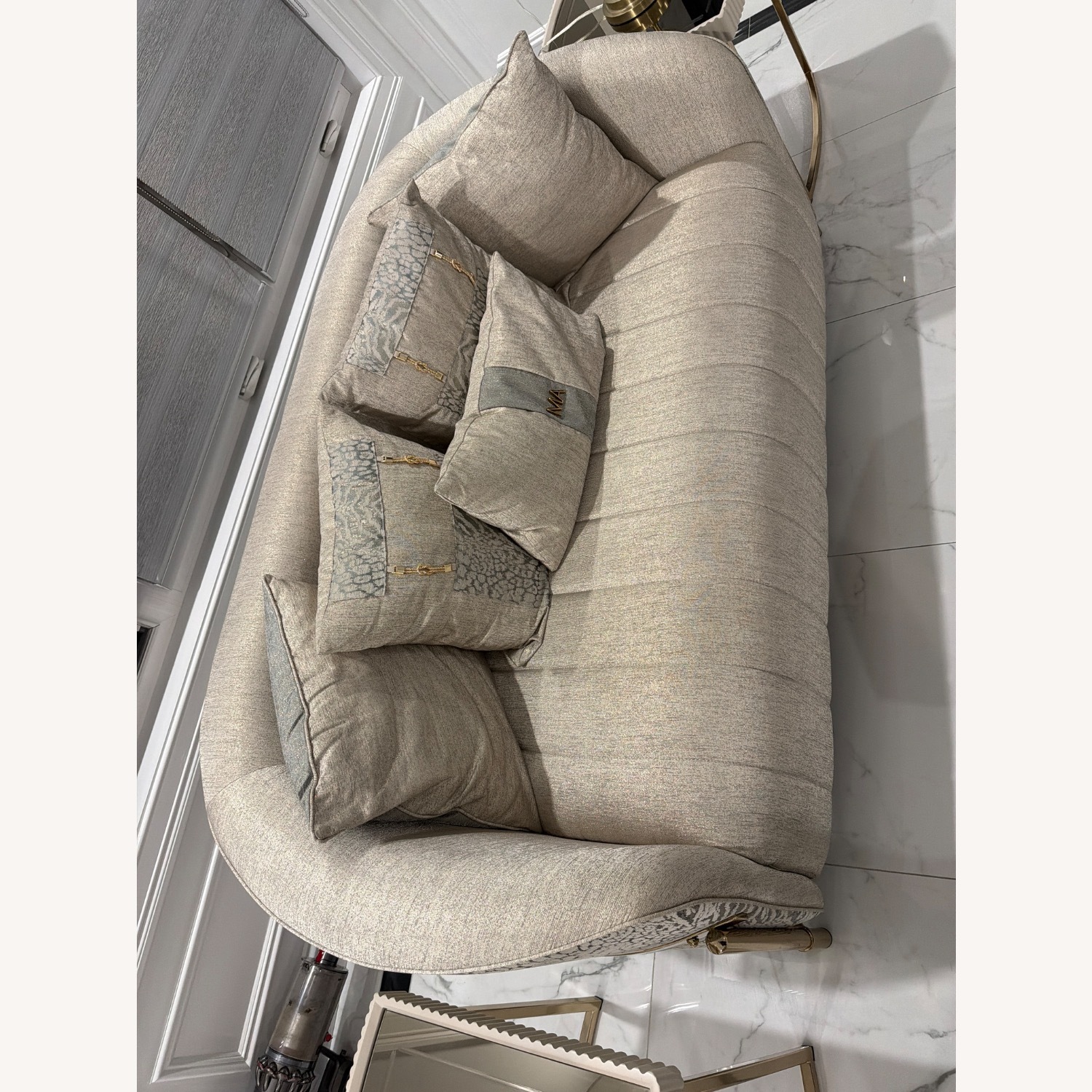 Michael Amini Furniture Designs 3+ Seater Sofa - image-2