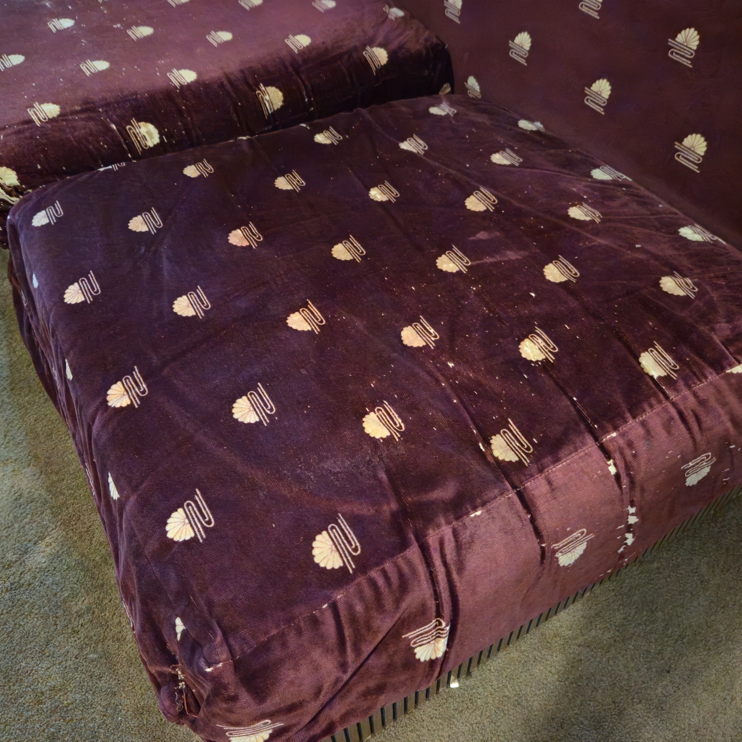 Comfort Design Red 3+ Piece Sectional - image-6