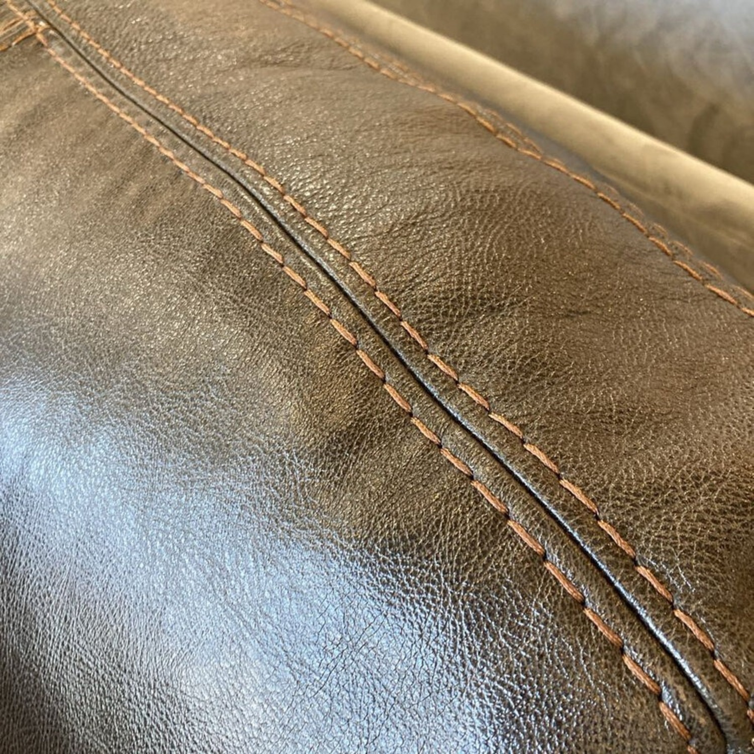 Italian Leather 2 Piece w Ottoman Sectional - image-9