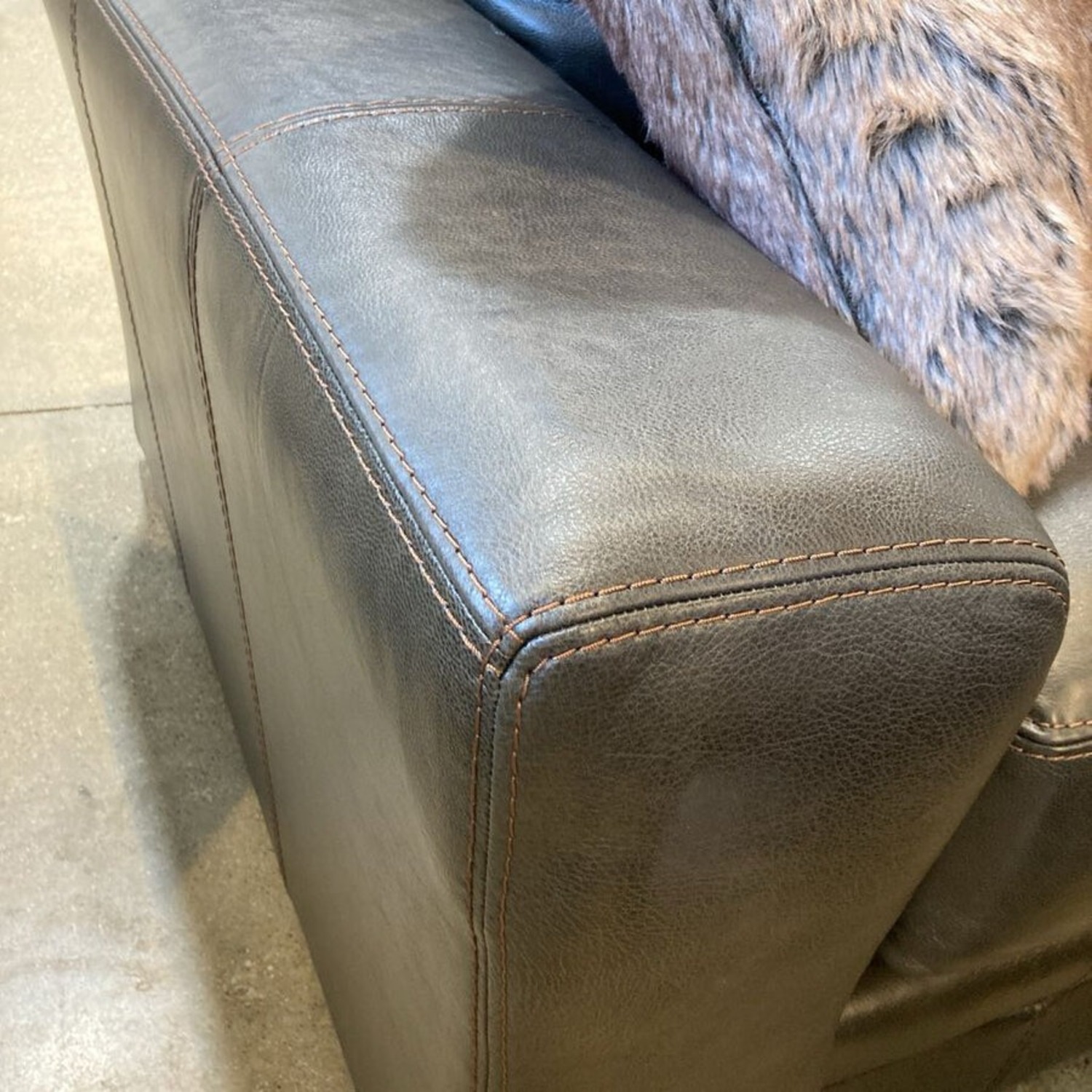 Italian Leather 2 Piece w Ottoman Sectional - image-7