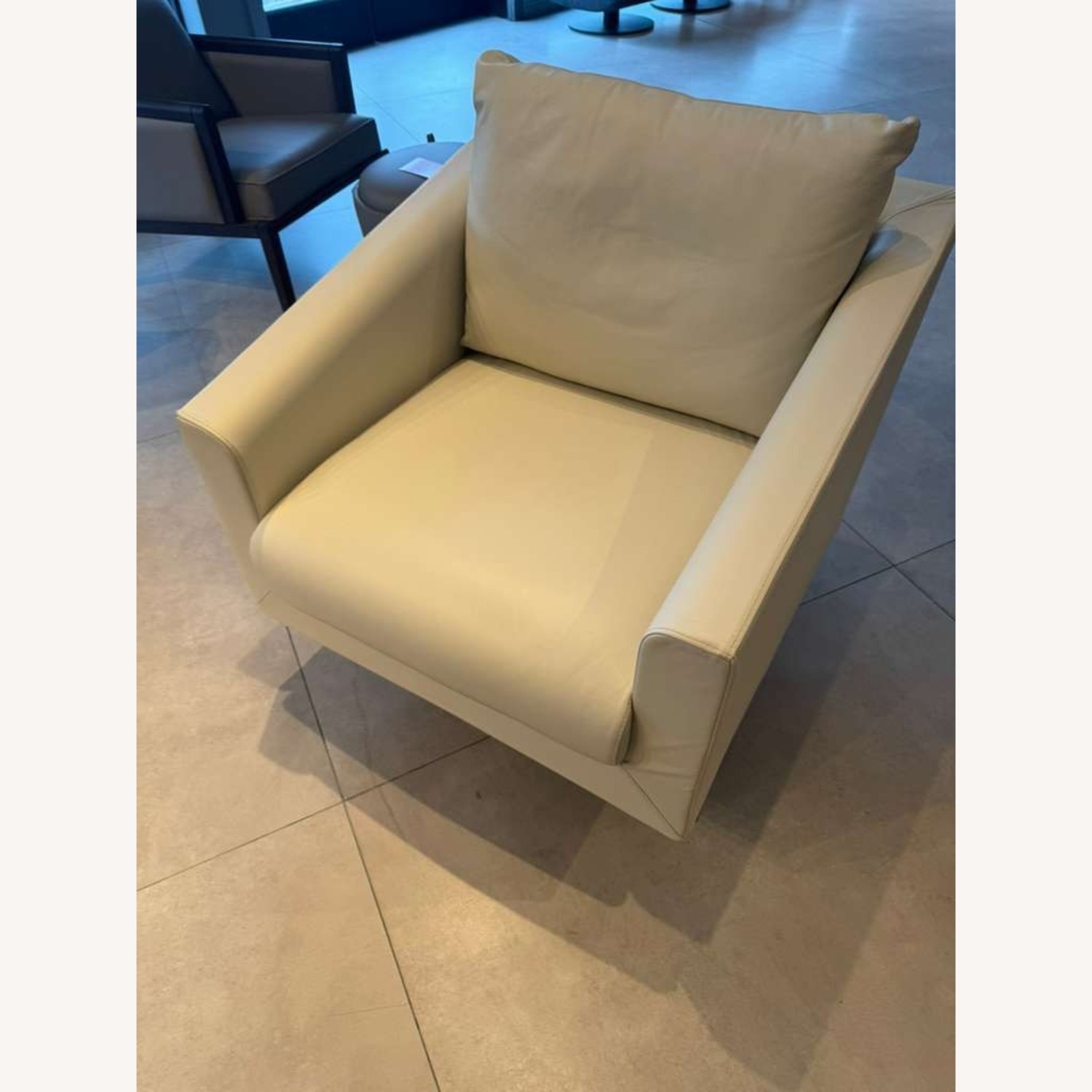 Lazzoni Ada White Leather Armchair - image-3