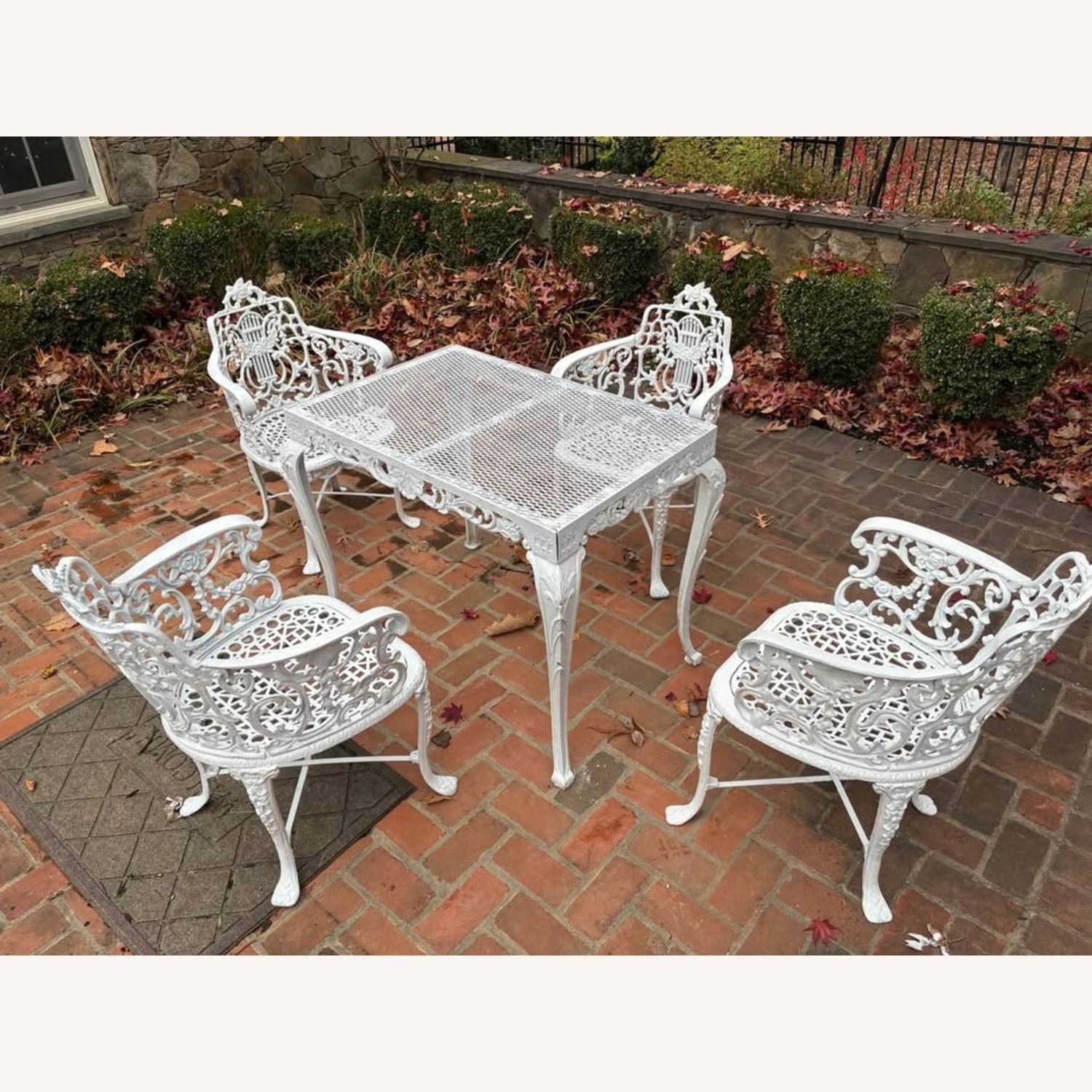 1940s Cast Iron Patio Table + 4 Cast Chairs Lyre - image-2