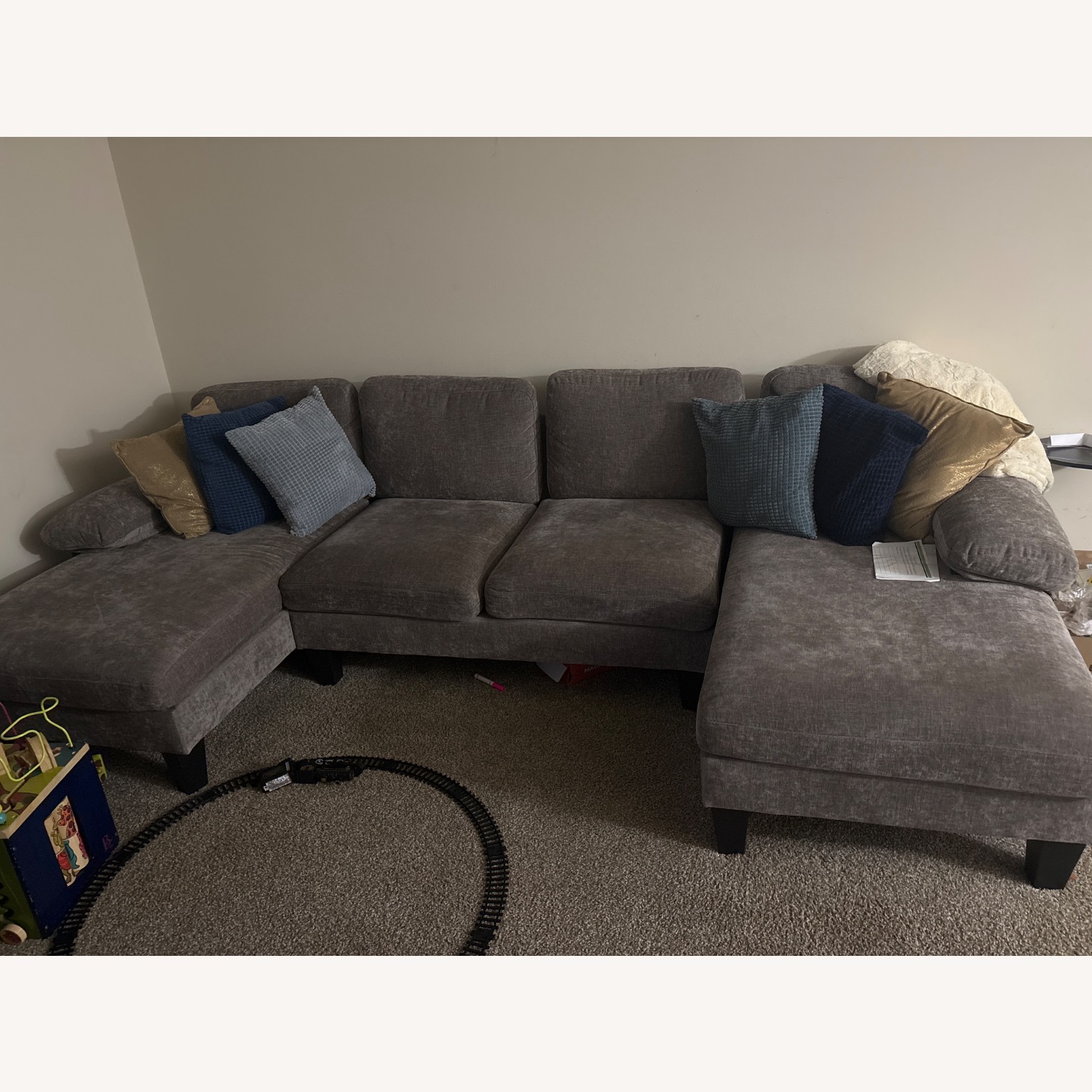 3 Piece Sectional - image-1