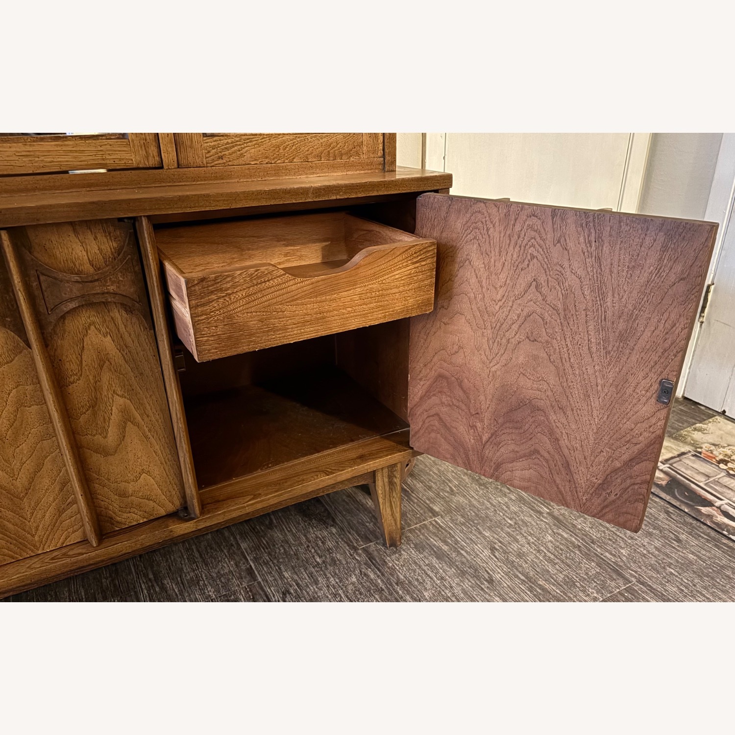 Kent-Coffey Perspecta Display Cabinet MCM - image-10