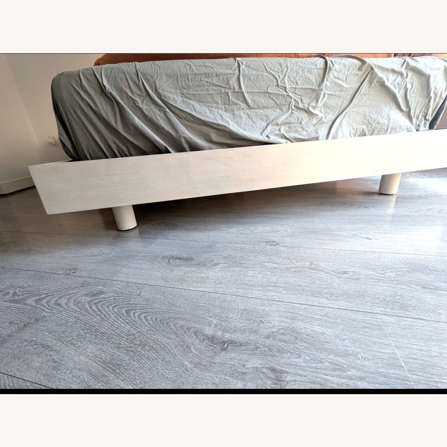 Pottery Barn Cayman Natural Queen Bed - image-5