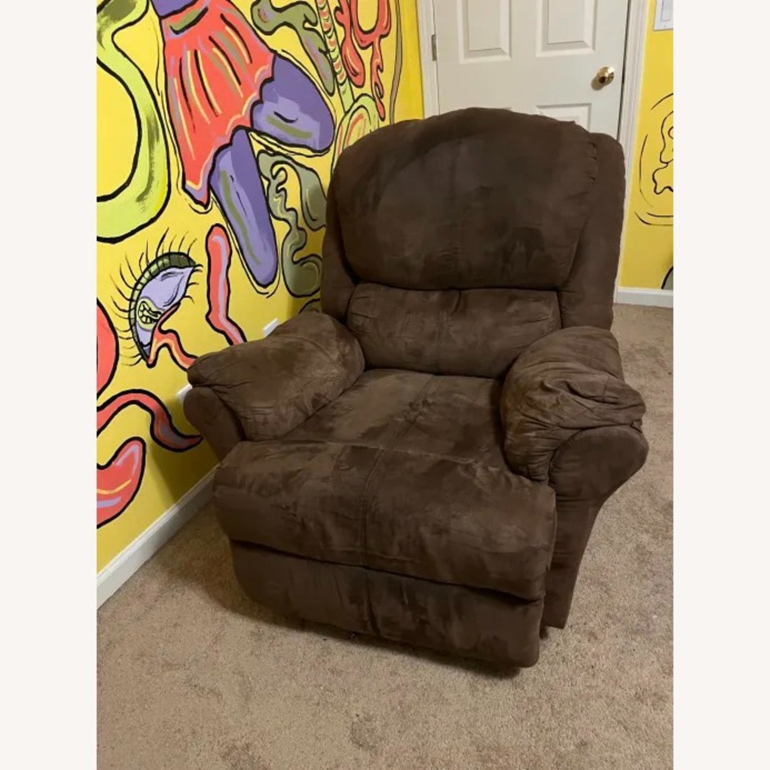 American Furniture Manufacturing Recliner - image-3