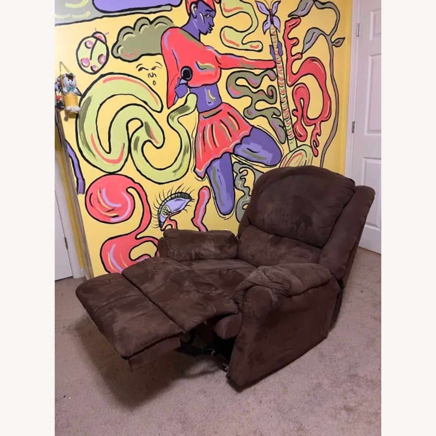 American Furniture Manufacturing Recliner - image-4