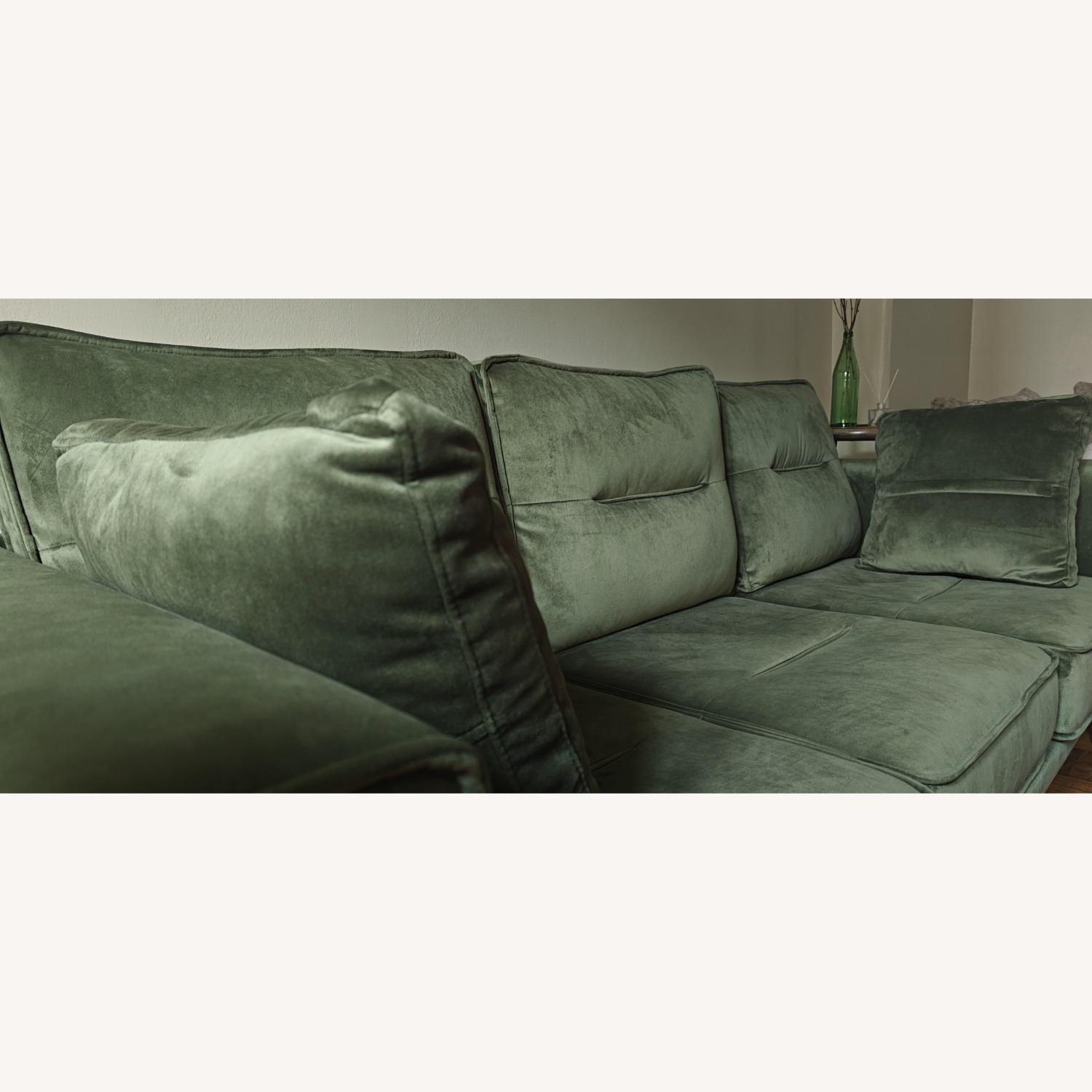 Ashley Furniture Macleary Luxe Green Velvet 3+ Seater Sofa - image-8