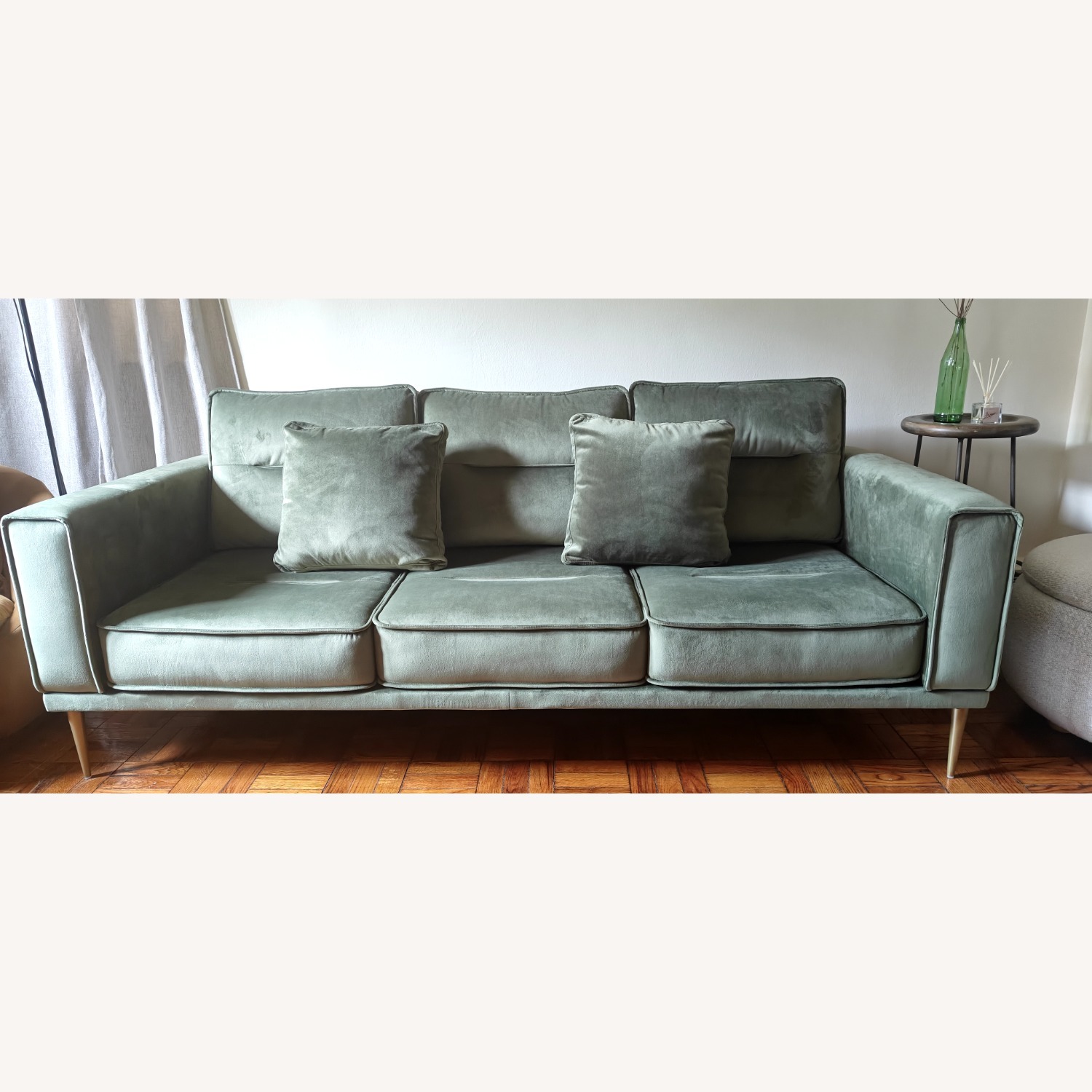 Ashley Furniture Macleary Luxe Green Velvet 3+ Seater Sofa - image-11