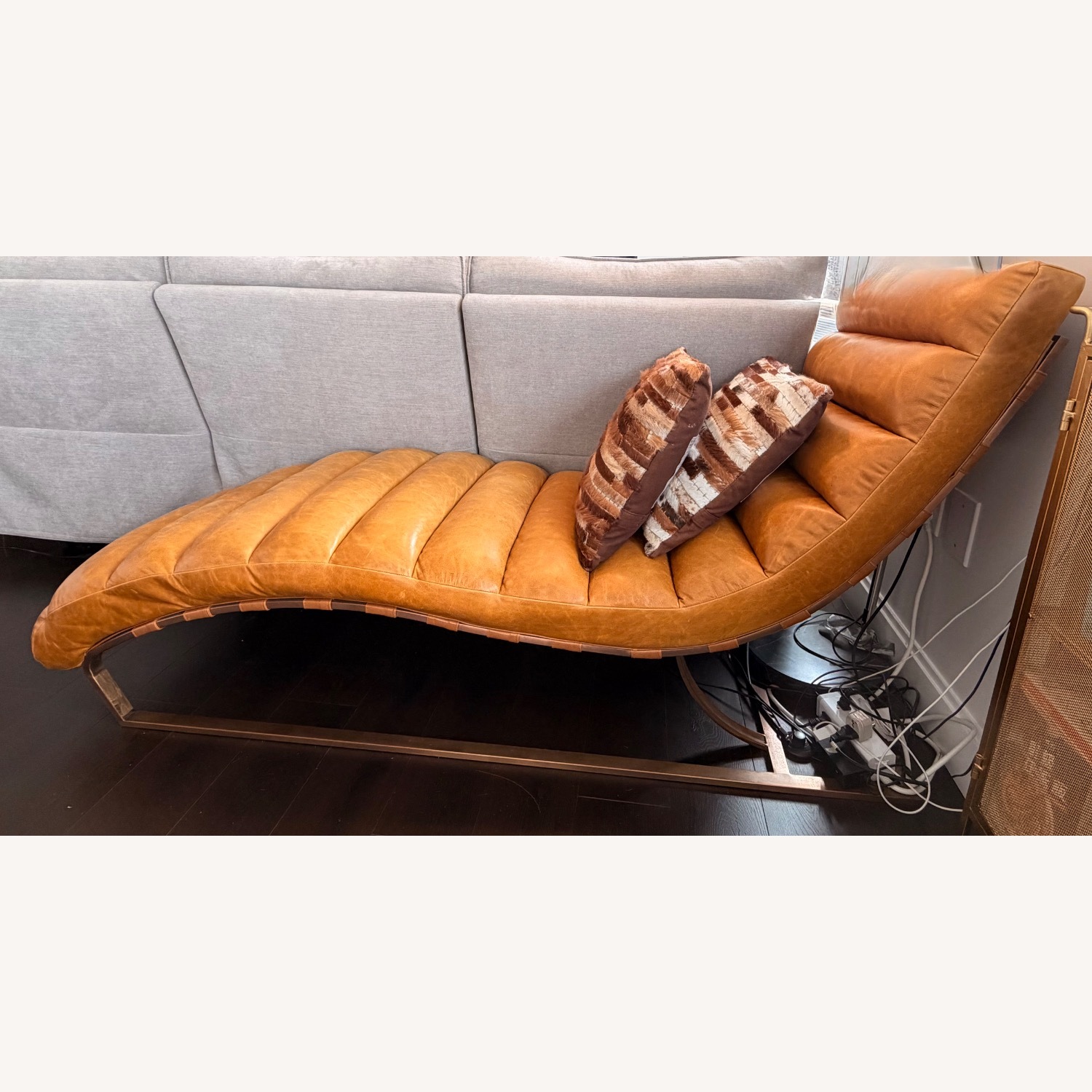Nobutaka Leather Chaise Lounge - image-3