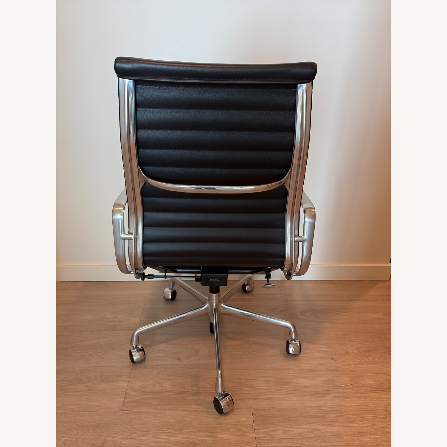 Herman Miller Black Eames Aluminum Leather Office Chair - image-5
