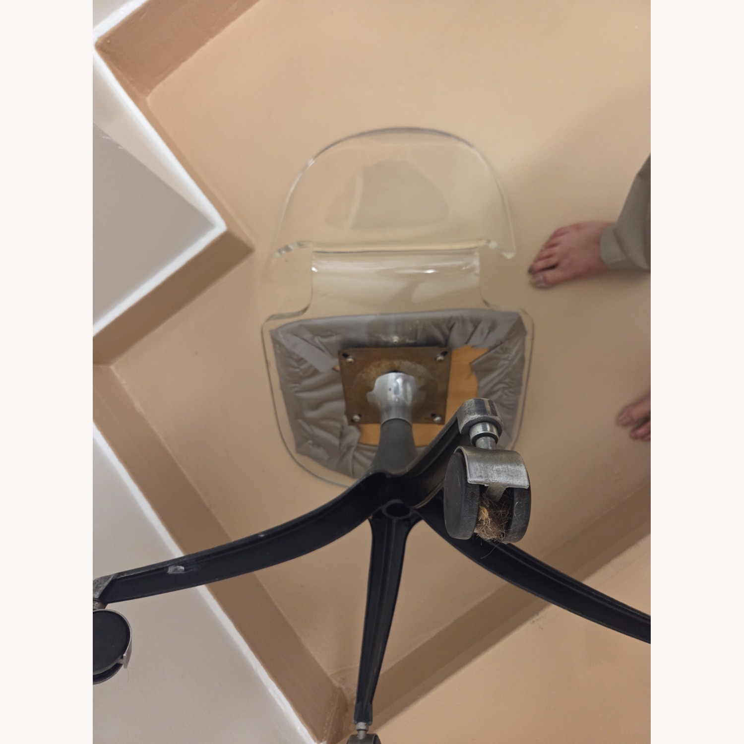 Mid-Century Lucite Desk Chair Hill Manufacturing - image-10