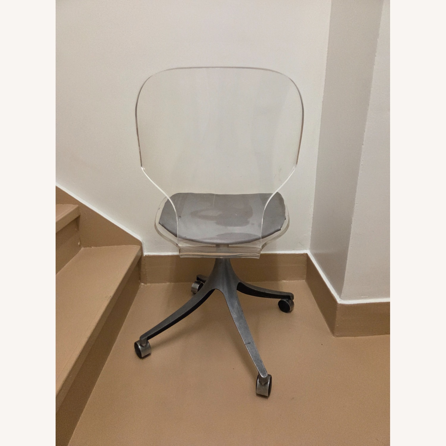 Mid-Century Lucite Desk Chair Hill Manufacturing - image-4