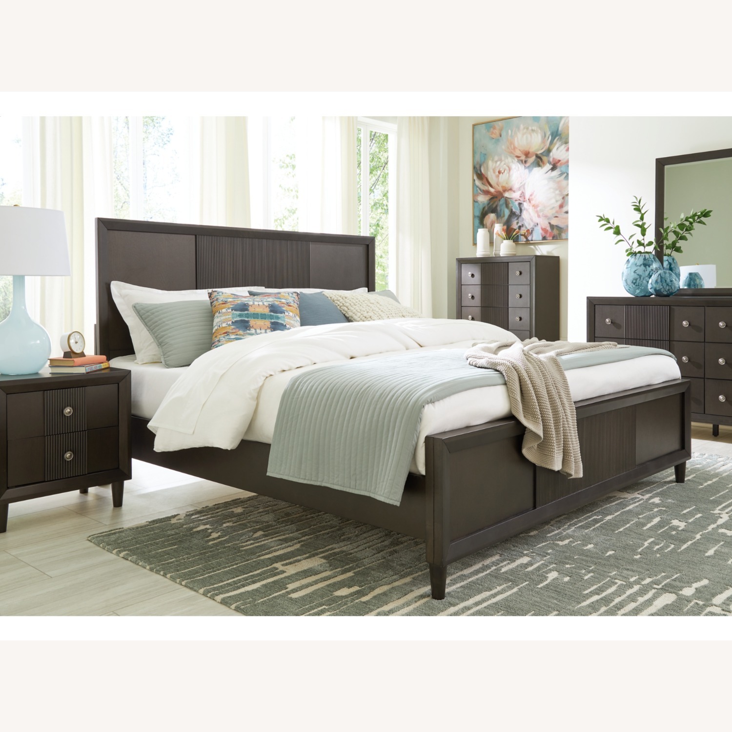 Ashley Furniture Urbantrack Queen Panel Bed - image-2
