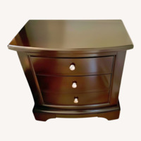 Vaughan Bassett Dark Brown Wood Nightstands