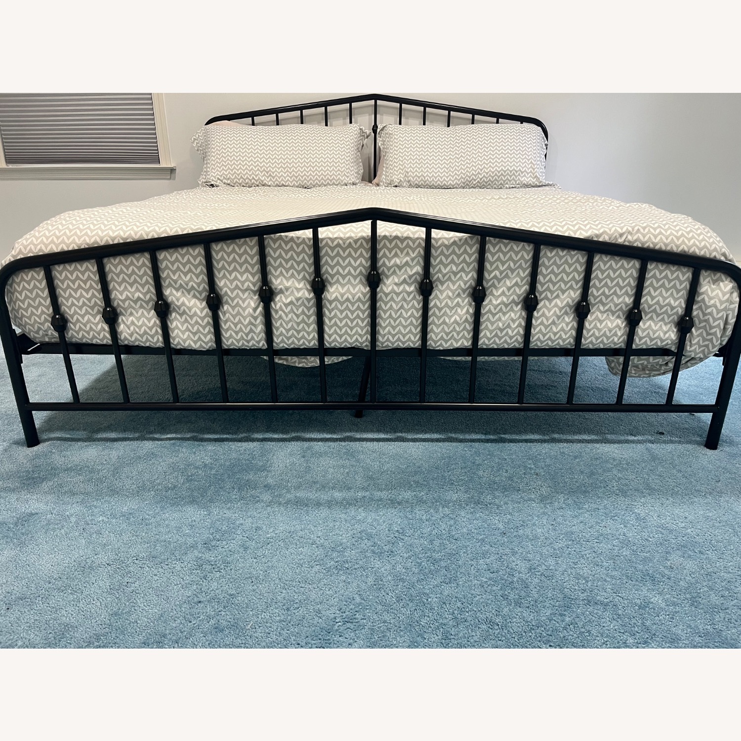 Walmart King Bedframe  - image-2