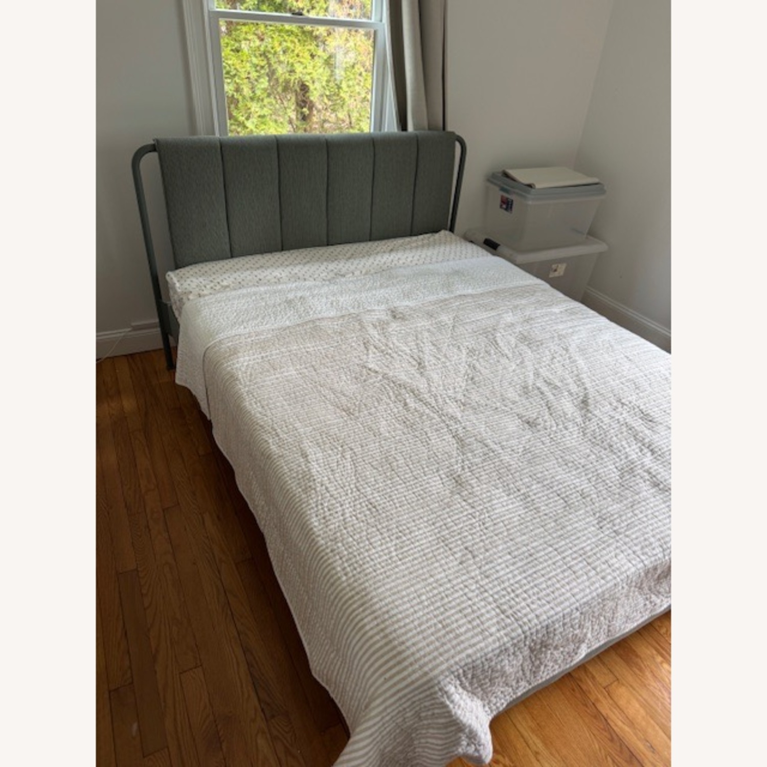 IKEA TÄLLÅSEN Green Fabric Queen Bed - image-1