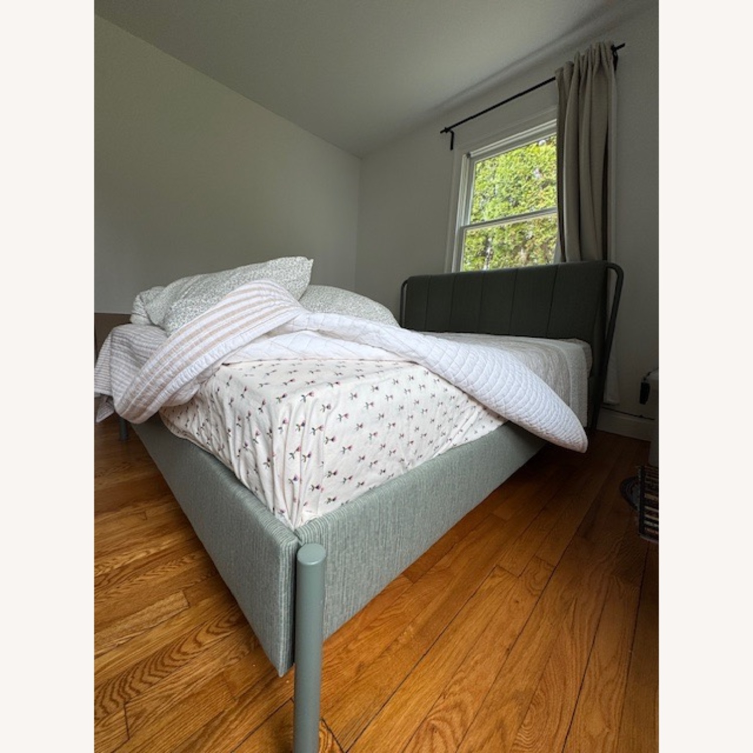 IKEA TÄLLÅSEN Green Fabric Queen Bed - image-2