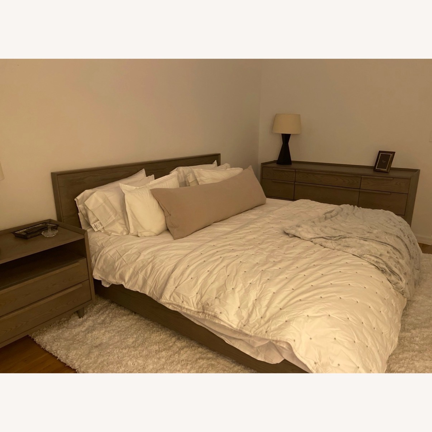 Light Gray King Bed - image-3
