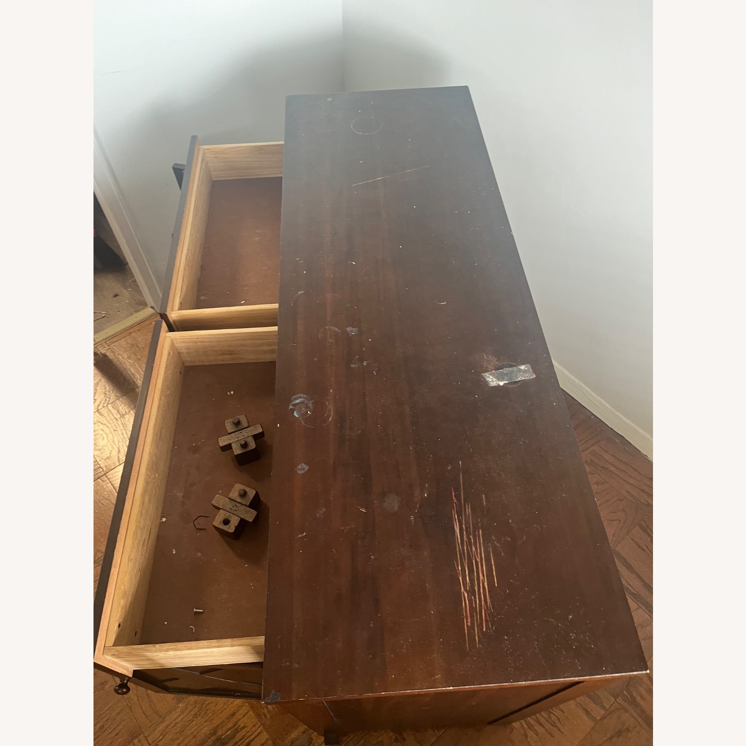 Bob's Discount Furniture Dining Set - image-5