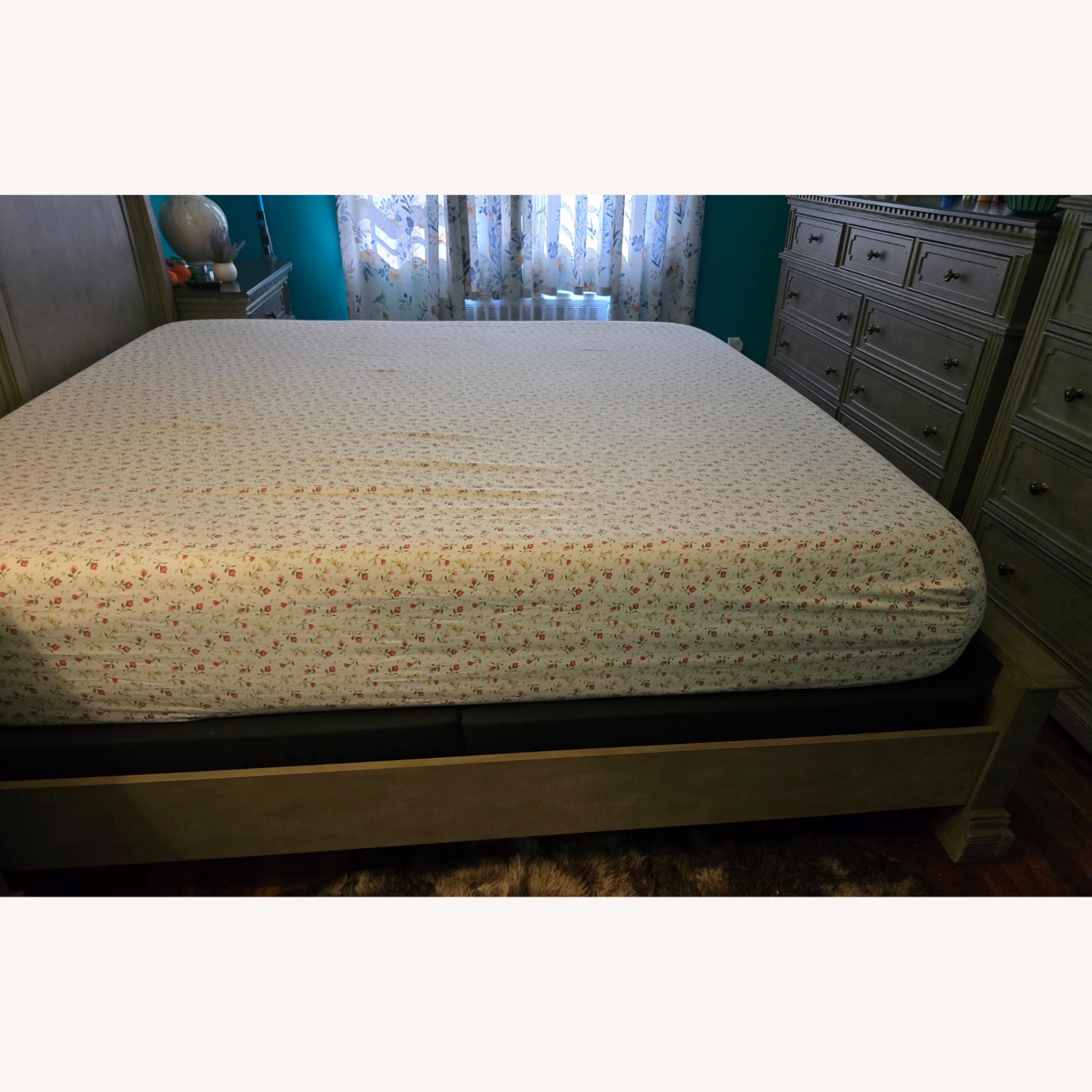 Ashley Furniture Borlend Wood Veneer King Bed - image-4