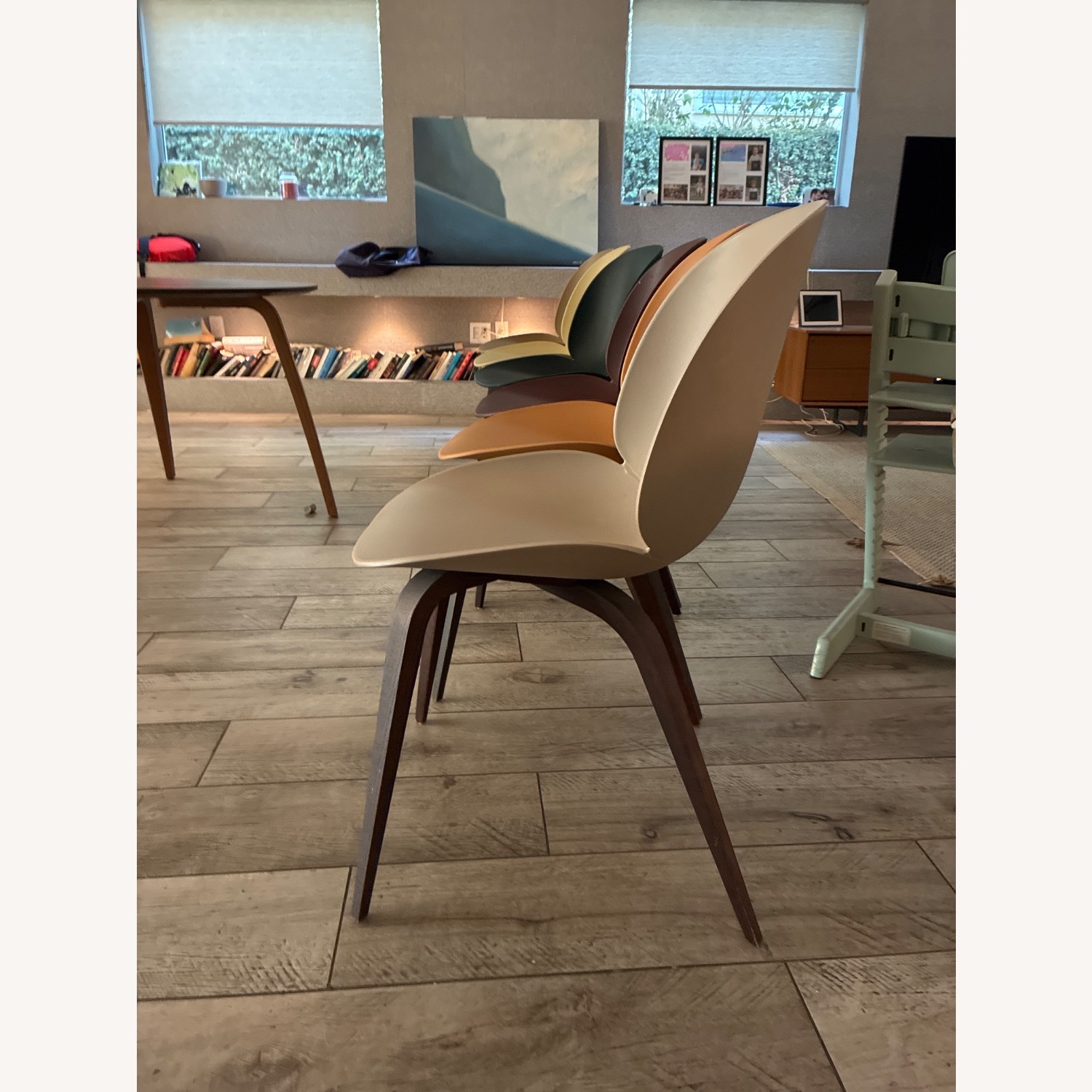 Gubi Beetle Shell Dining Chairs 6x w Smoked Oak - image-3