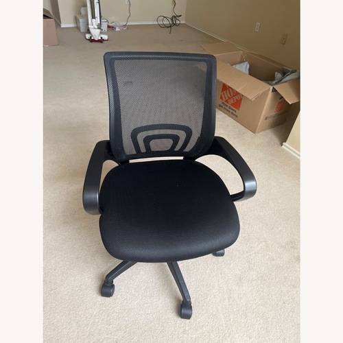 Used Black Office Chairs for sale on AptDeco