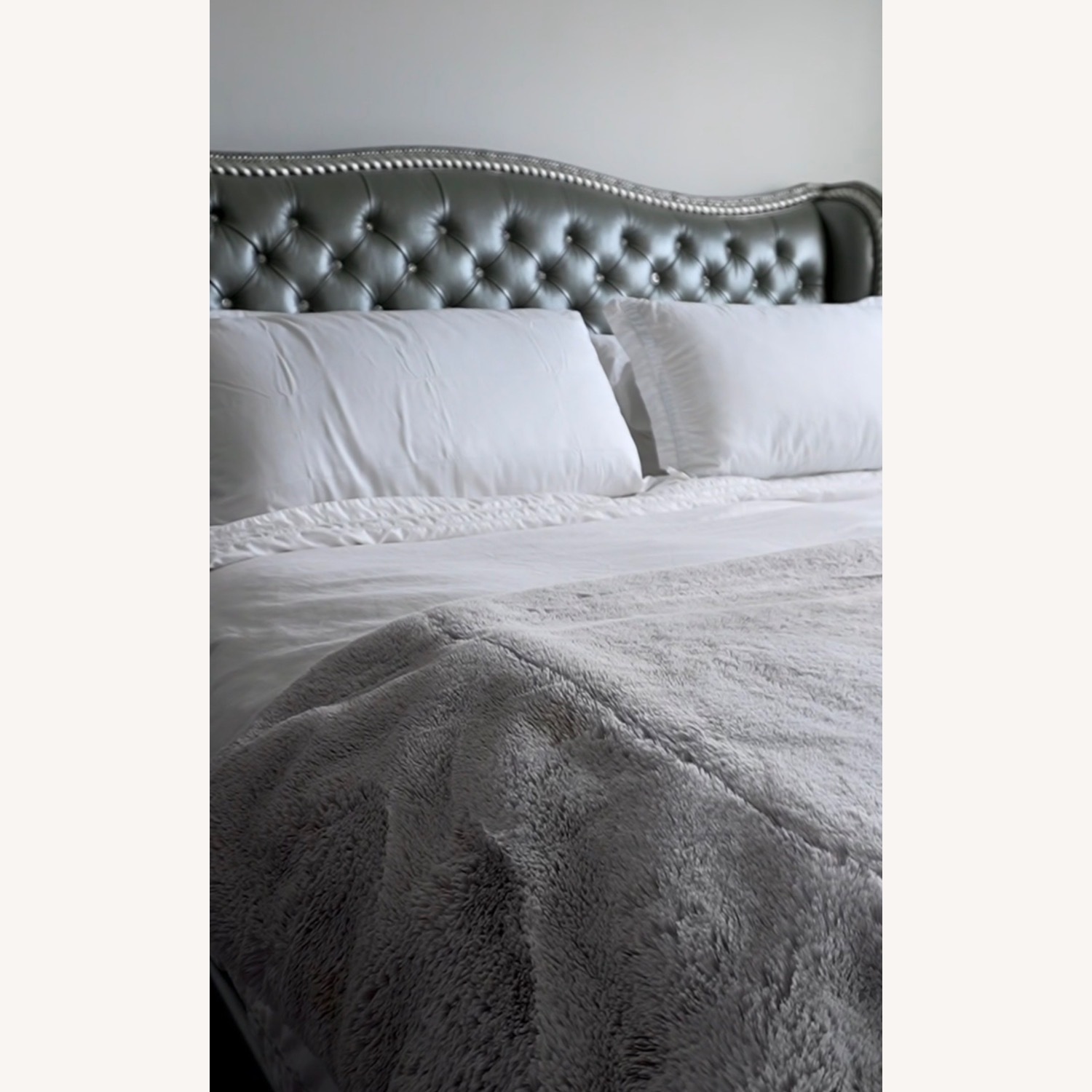 Michael Amini Tufted Hollywood Style Grey King Bed - image-2