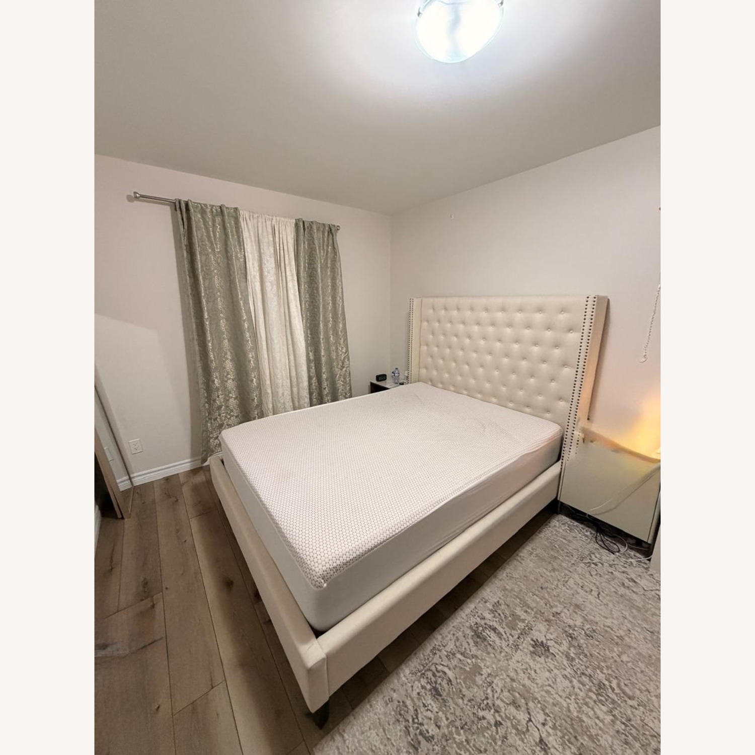 Natural Wood Queen Bed - image-2