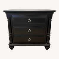 Raymour & Flanigan Night Stand Set