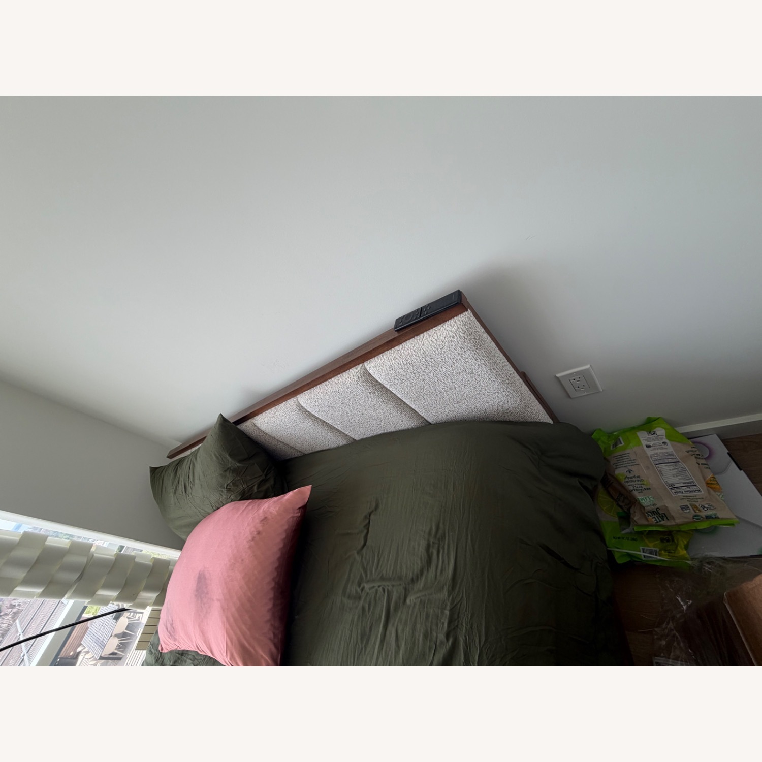 Raymour & Flanigan Light Gray Wood Queen Bed - image-5