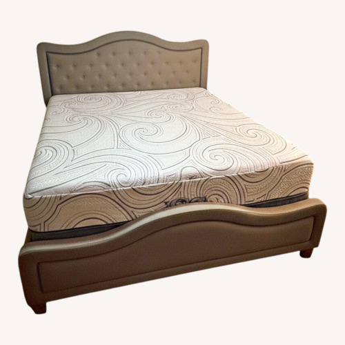 Used Contemporary King Bed for sale on AptDeco